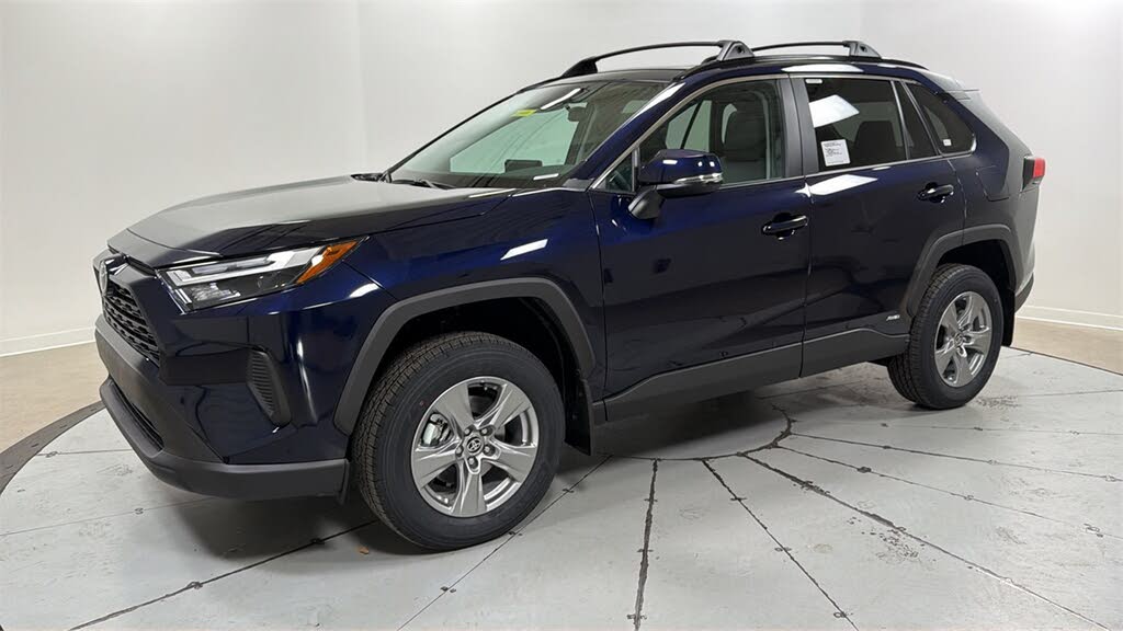 2025 Toyota RAV4 Hybrid XLE AWD