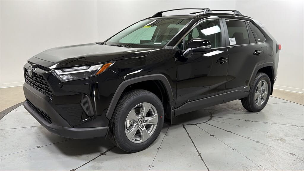 2025 Toyota RAV4 Hybrid XLE AWD