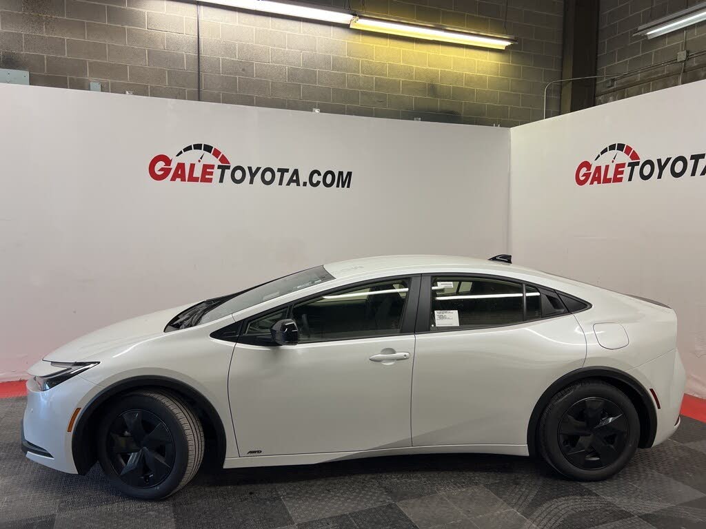 2026 Toyota Prius LE AWD