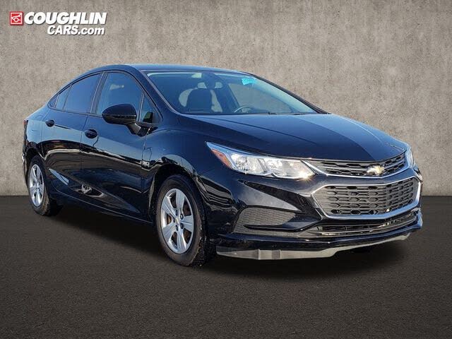 2017 Chevrolet Cruze LS Sedan FWD