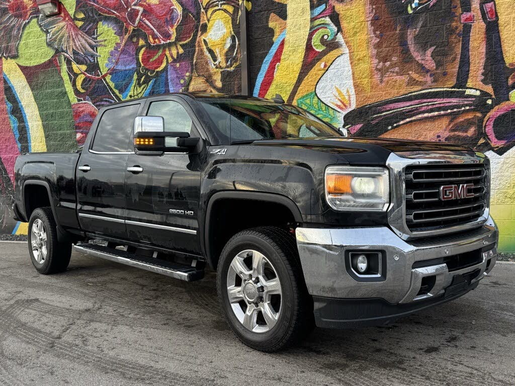 2017 GMC Sierra 2500HD SLT Crew Cab SB 4WD