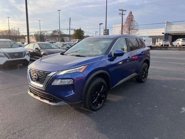 2023 Nissan Rogue SV FWD