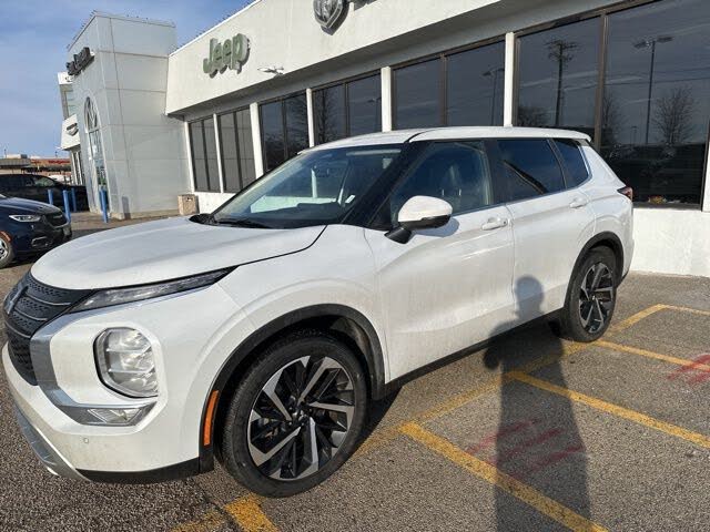 2024 Mitsubishi Outlander SE FWD