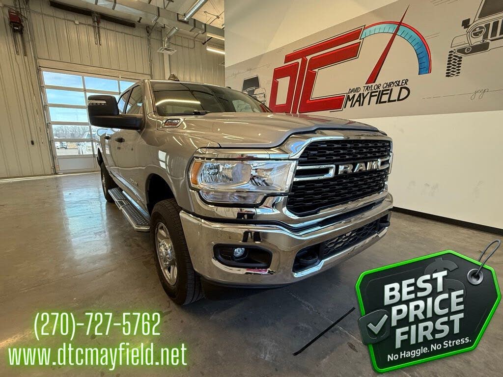 2024 RAM 2500 Big Horn Crew Cab 4WD