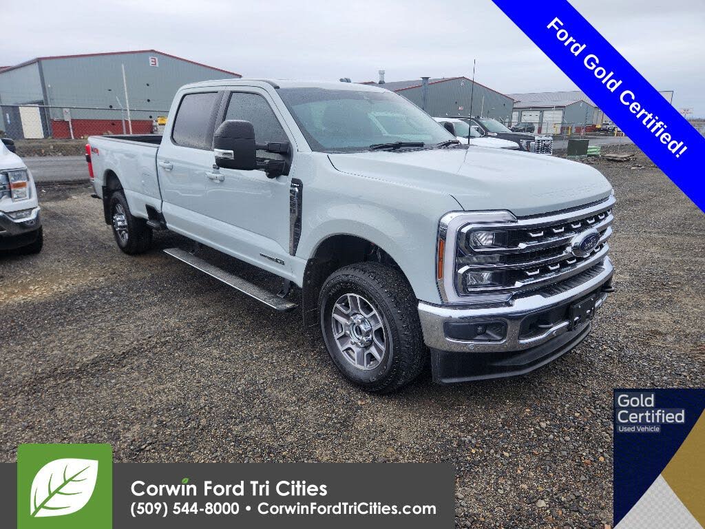 2025 Ford F-350 Super Duty Lariat Crew Cab 4WD