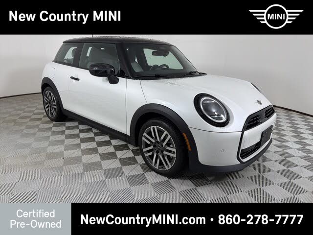2025 MINI Cooper Signature Trim 2-door Hatchback
