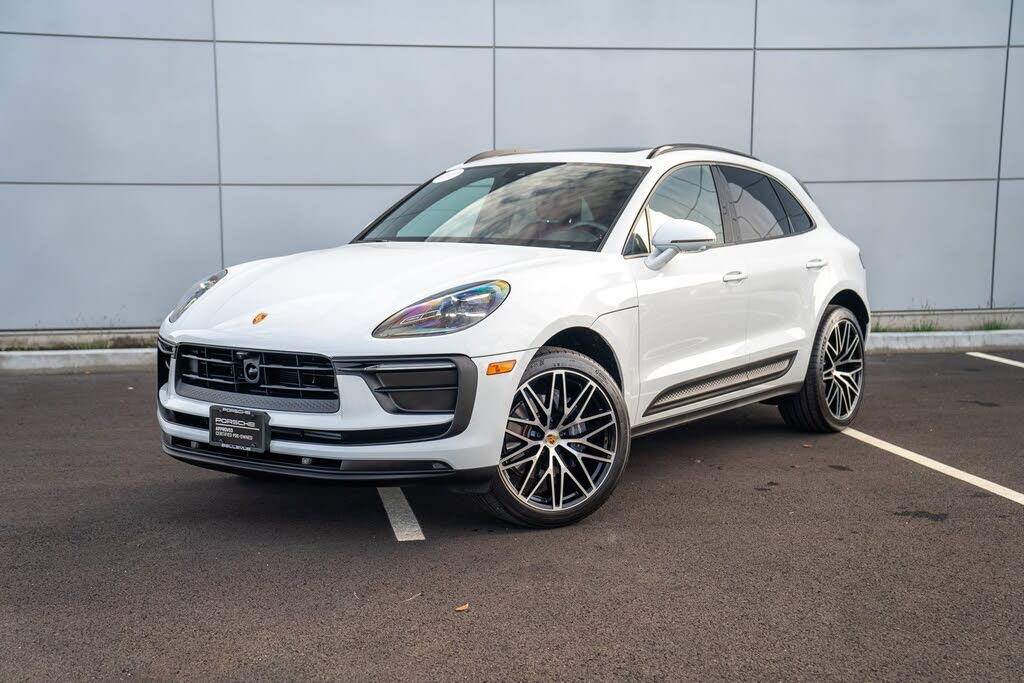 2025 Porsche Macan