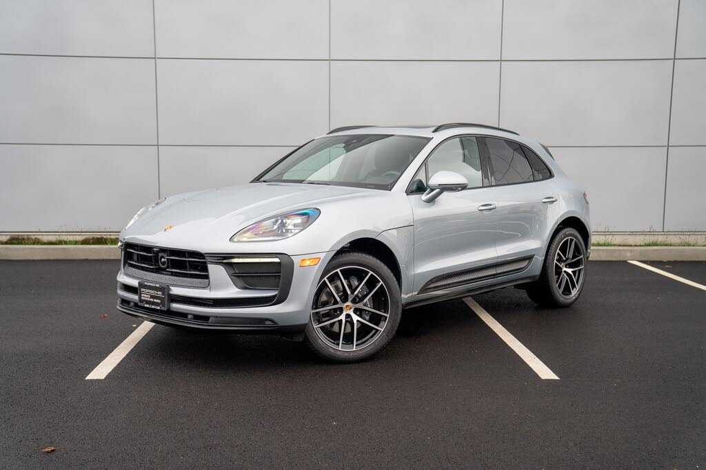 2025 Porsche Macan