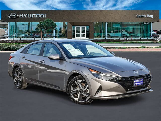 2023 Hyundai Elantra SEL FWD