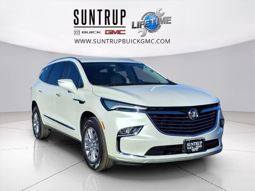 2024 Buick Enclave Essence FWD