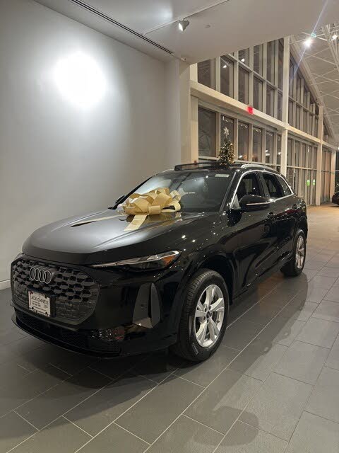 2025 Audi Q5 quattro Premium 40 TFSI