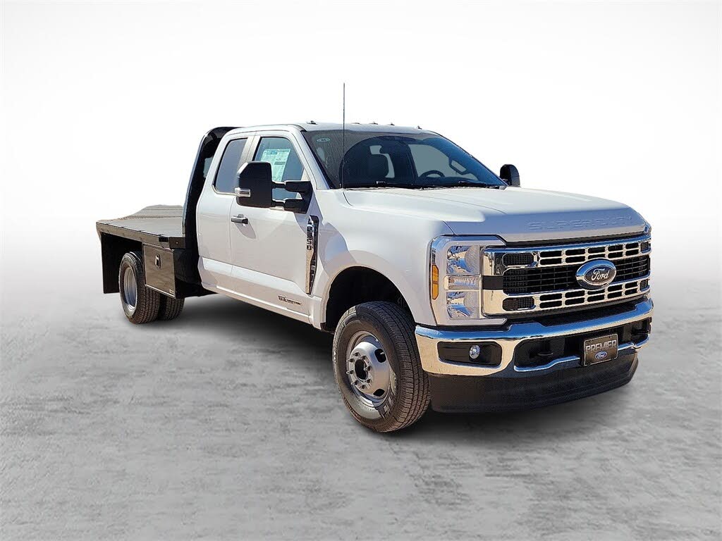 2025 Ford F-350 Super Duty Chassis XL SuperCab DRW 4WD