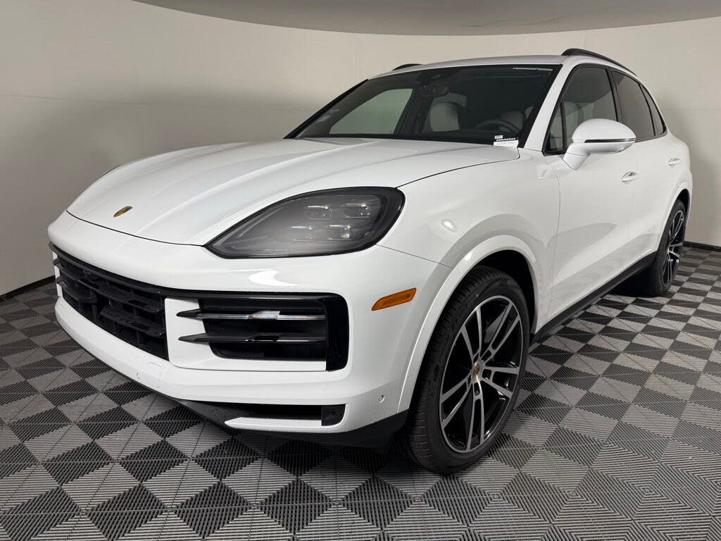 2025 Porsche Cayenne AWD
