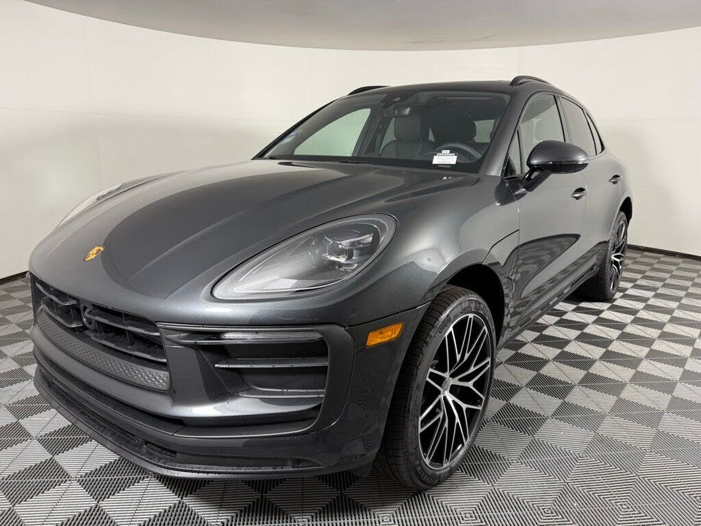 2025 Porsche Macan AWD