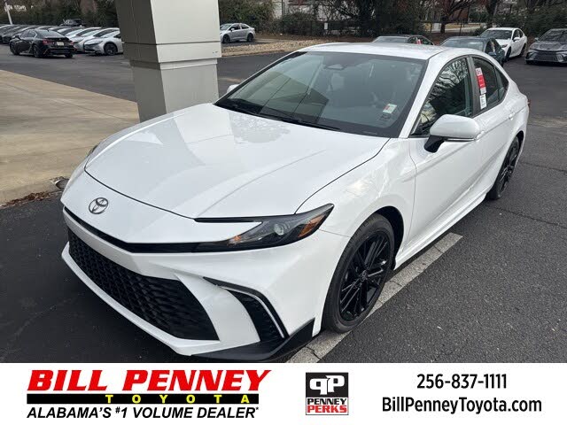 2026 Toyota Camry SE FWD