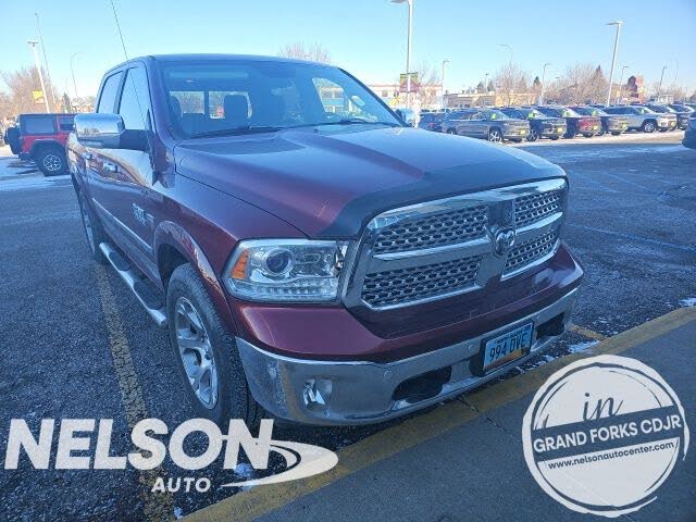 2017 RAM 1500 Laramie Crew Cab 4WD