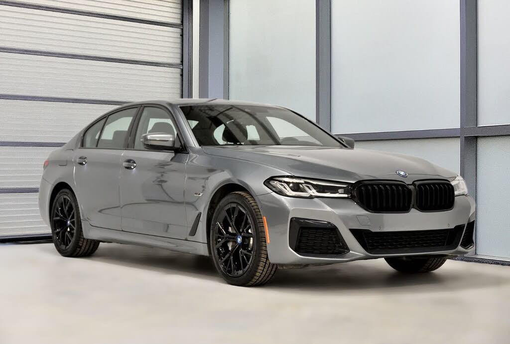 2023 BMW 5 Series 530e xDrive Hybrid Plug-in AWD