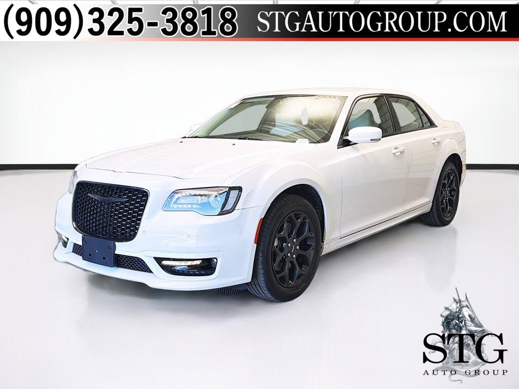 2023 Chrysler 300 Touring L AWD