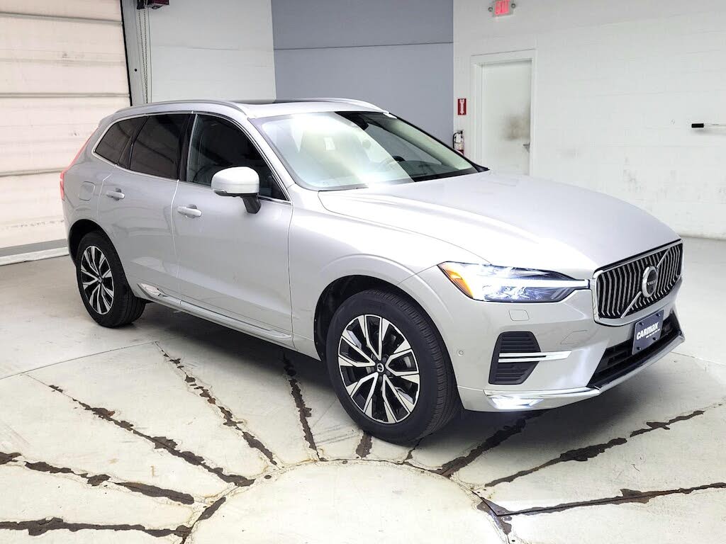 2023 Volvo XC60 B5 Plus Bright Theme FWD