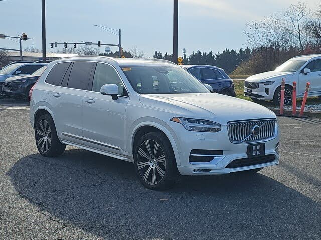 2023 Volvo XC90 B6 Ultimate Bright Theme 7-Passenger AWD