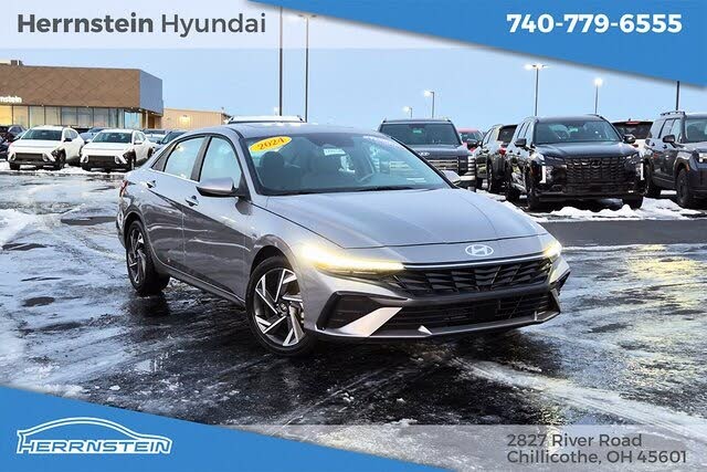 2024 Hyundai Elantra SEL FWD