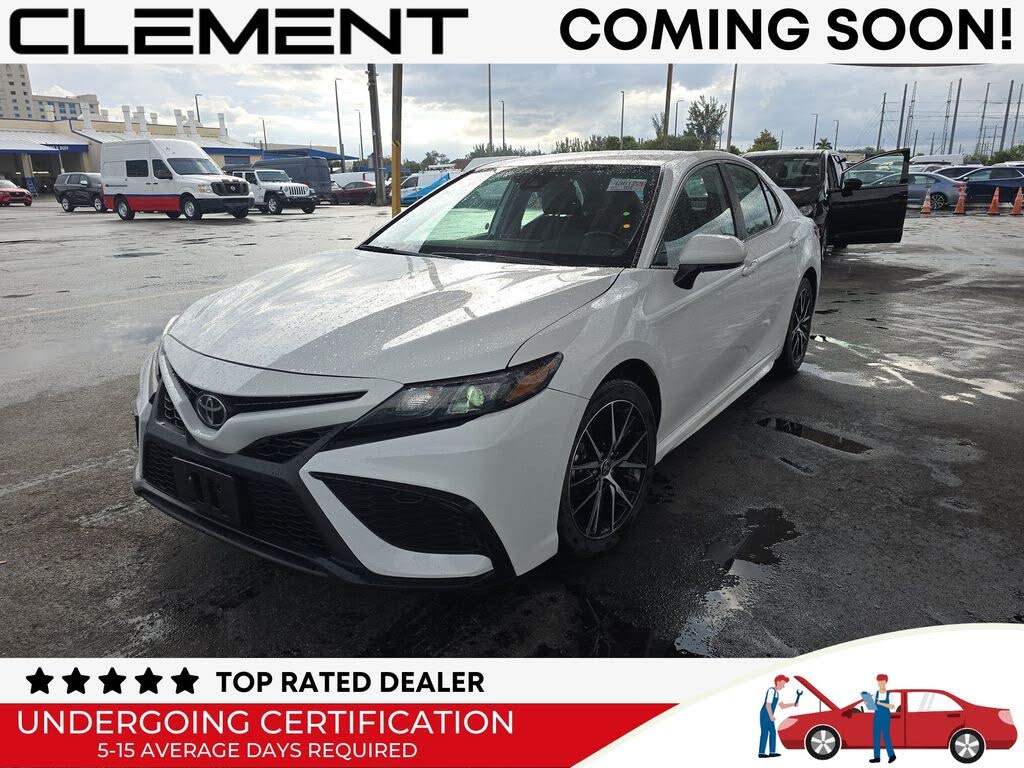 2024 Toyota Camry SE FWD