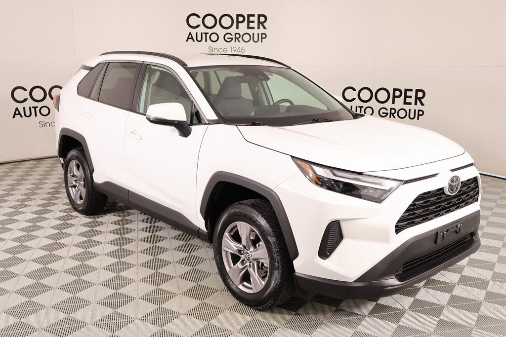 2024 Toyota RAV4 XLE FWD