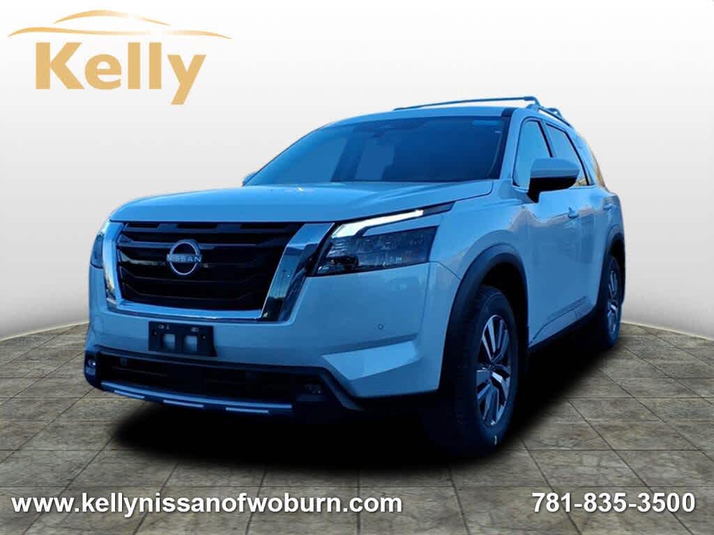 2025 Nissan Pathfinder SL 4WD