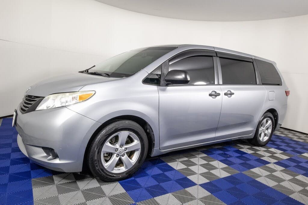 2015 Toyota Sienna L 7-Passenger