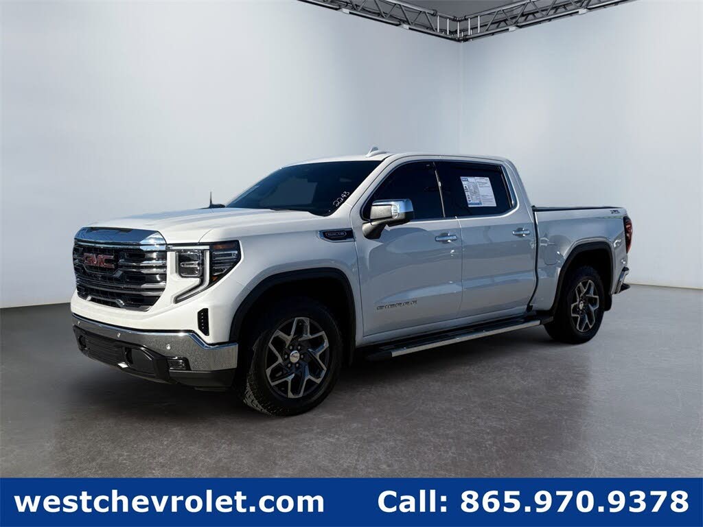 2022 GMC Sierra 1500 SLT Crew Cab 4WD