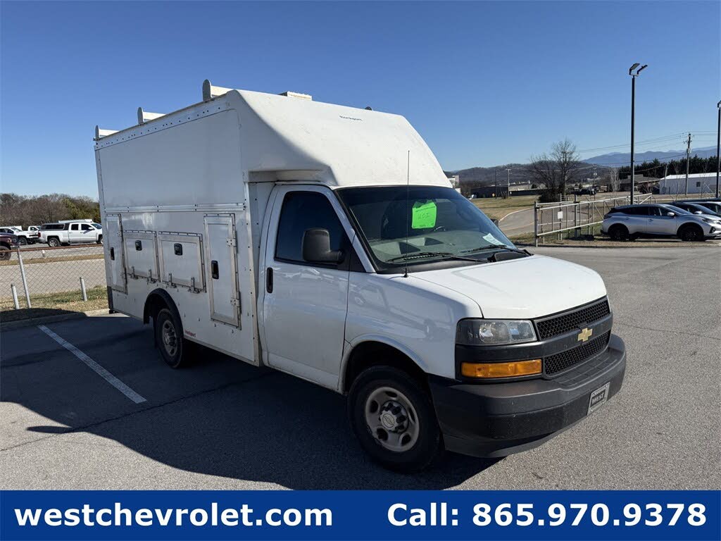 2023 Chevrolet Express Chassis 3500 Cutaway 139