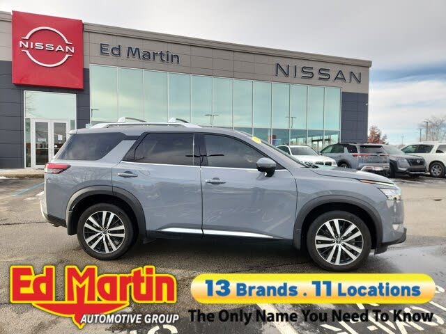 2023 Nissan Pathfinder Platinum FWD