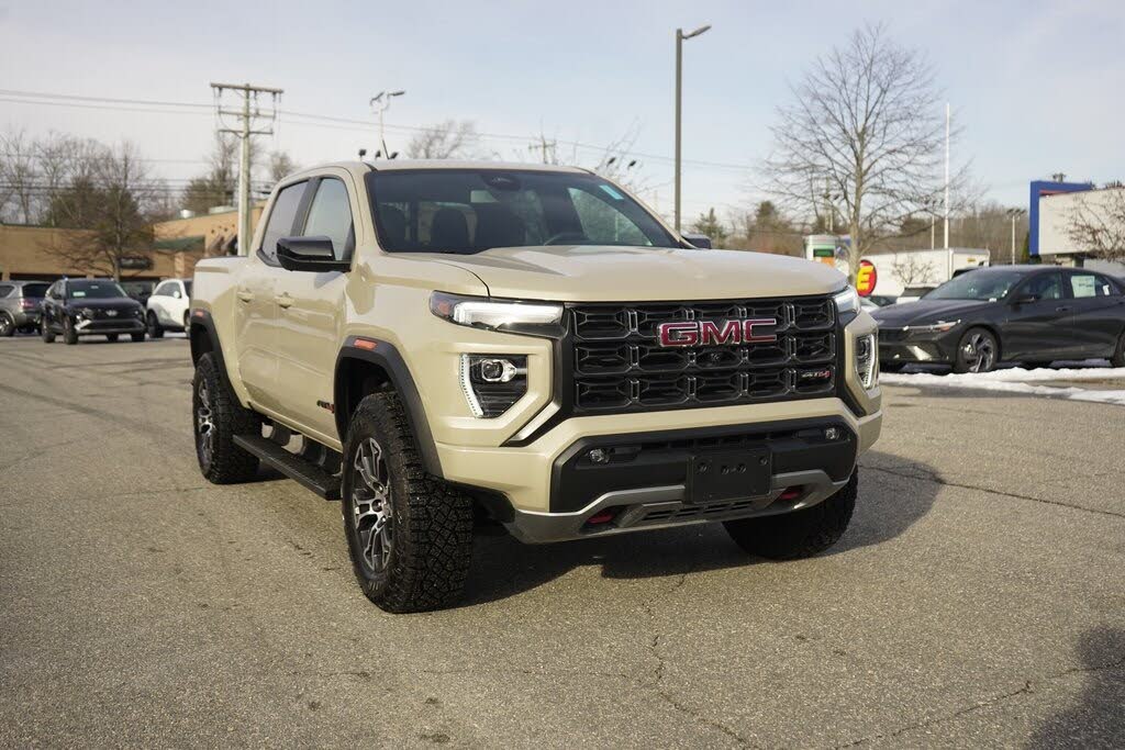 2024 GMC Canyon AT4 Crew Cab 4WD