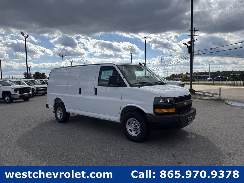 2025 Chevrolet Express Cargo 2500 RWD