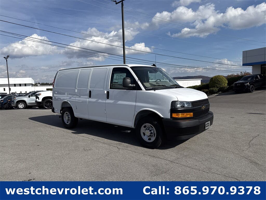 2025 Chevrolet Express Cargo 2500 RWD