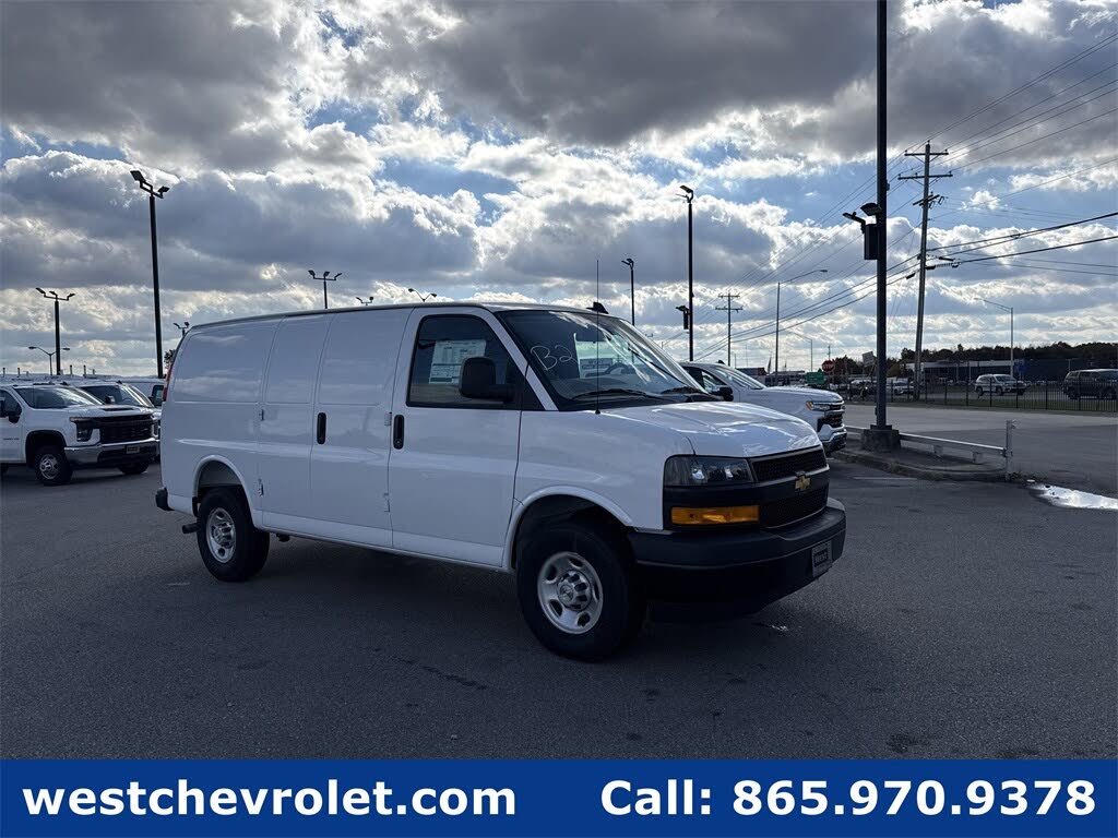2025 Chevrolet Express Cargo 2500 RWD
