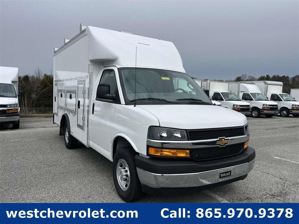 2025 Chevrolet Express Chassis 3500 Cutaway 139