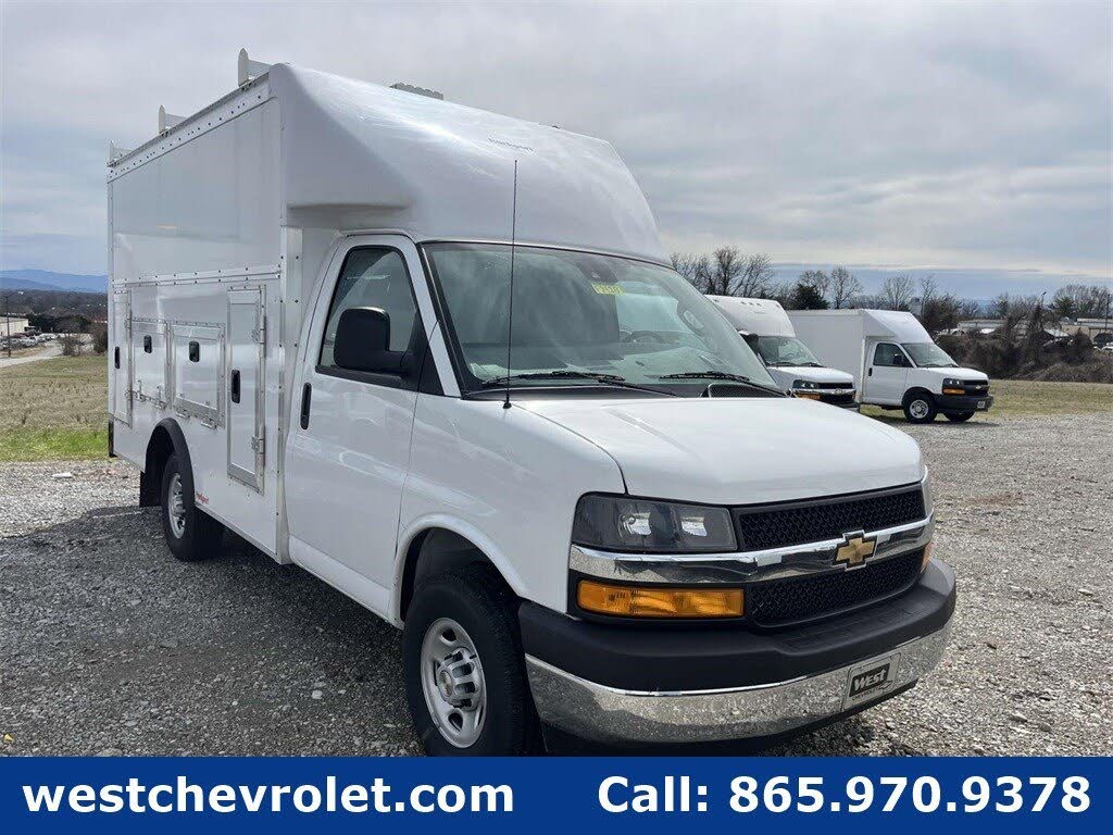 2025 Chevrolet Express Chassis 3500 Cutaway 139
