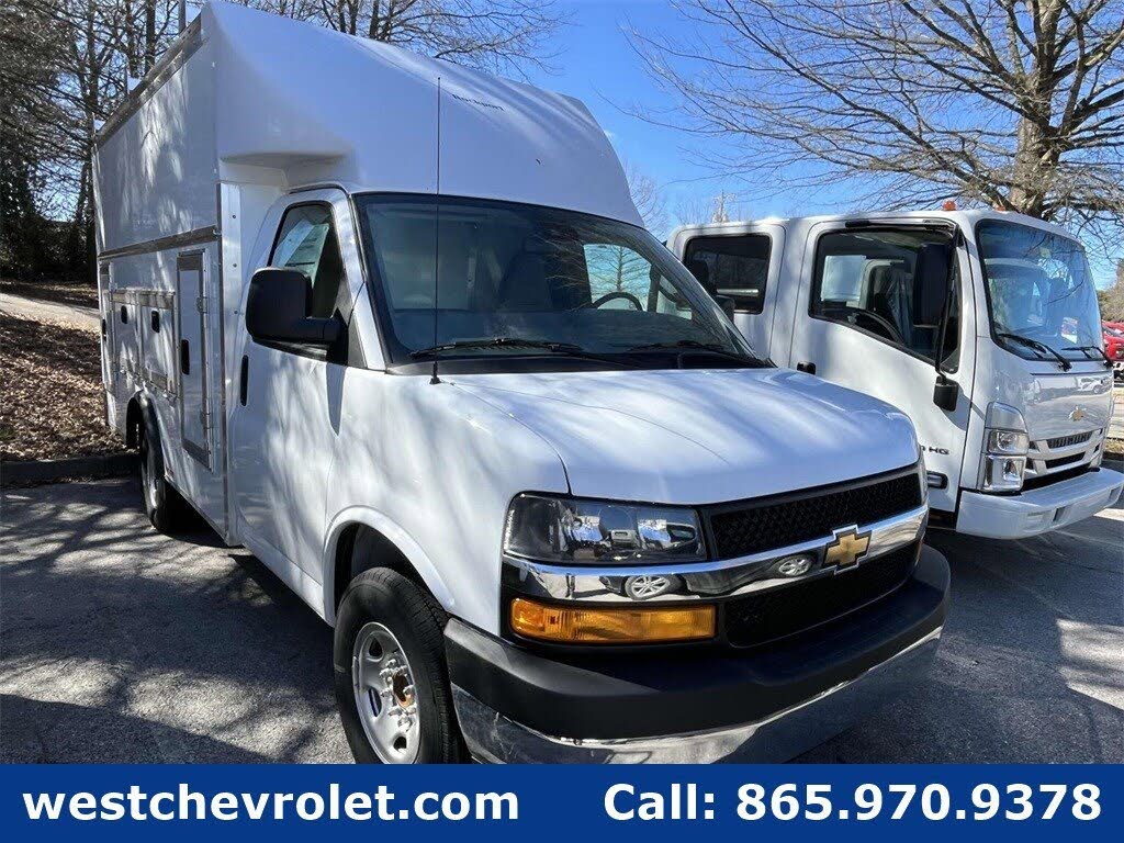 2025 Chevrolet Express Chassis 3500 Cutaway 139