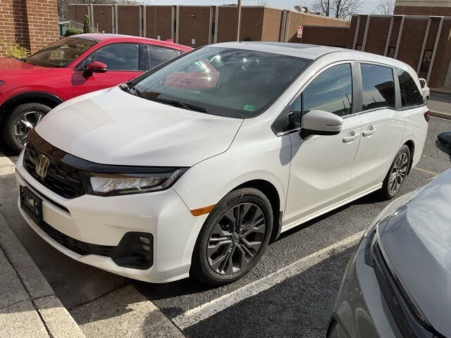 2025 Honda Odyssey Touring FWD