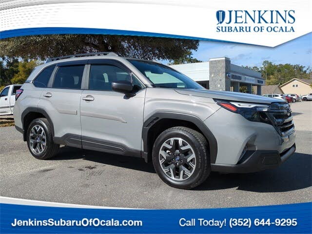 2025 Subaru Forester Premium Crossover AWD