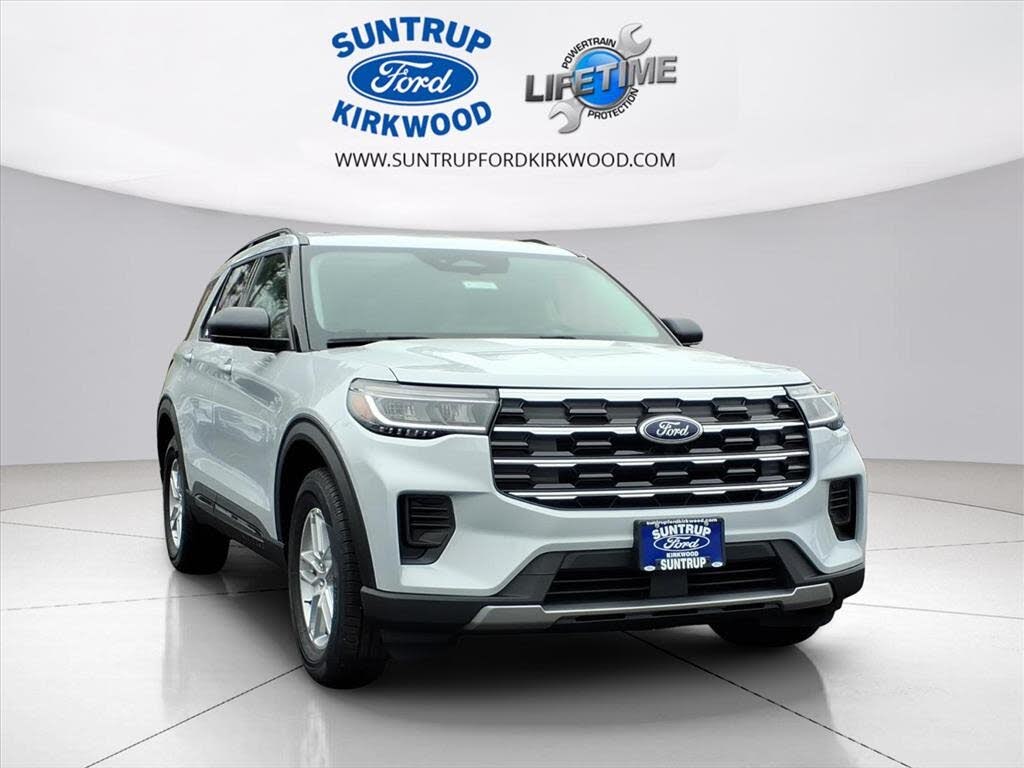 2026 Ford Explorer Active AWD