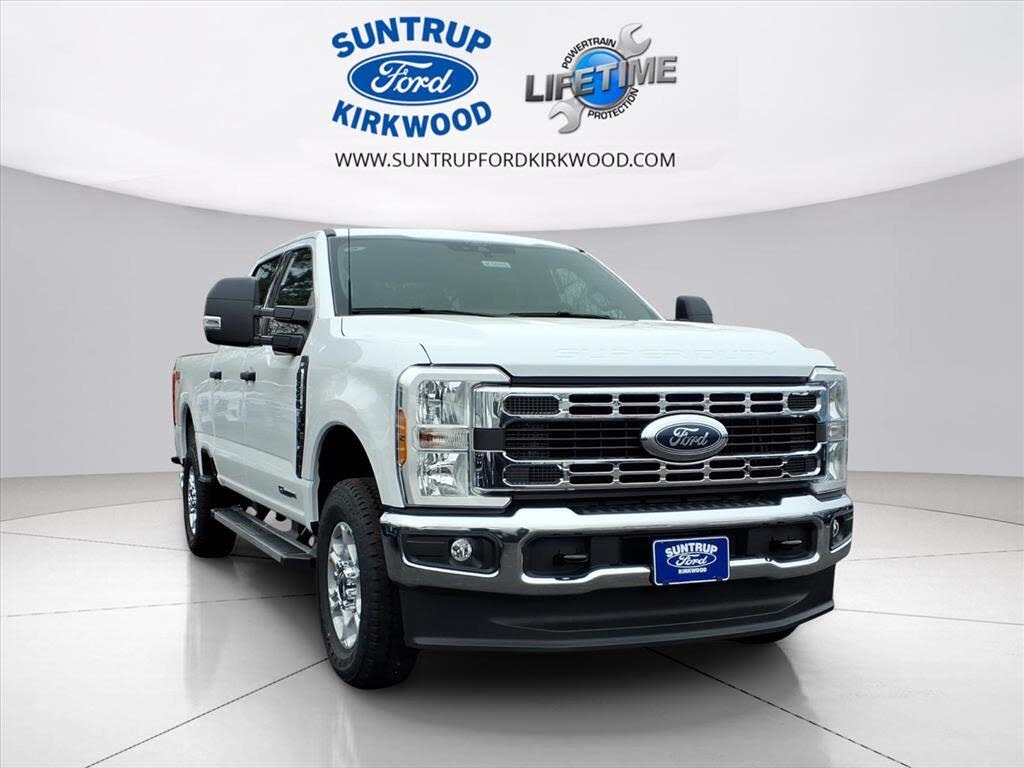 2026 Ford F-250 Super Duty XLT Crew Cab 4WD