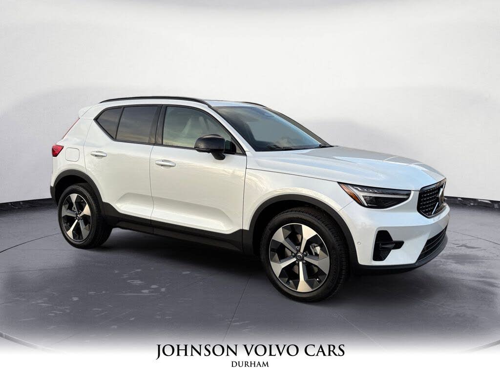 2026 Volvo XC40 B5 Plus AWD