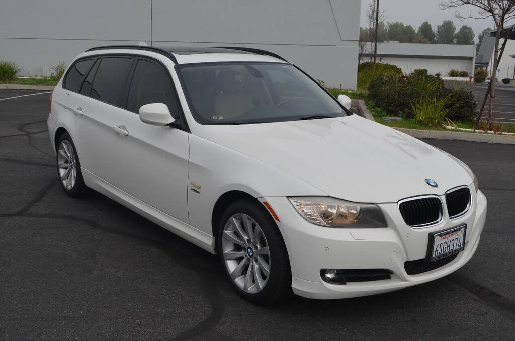 2011 BMW 3 Series 328i xDrive Wagon AWD