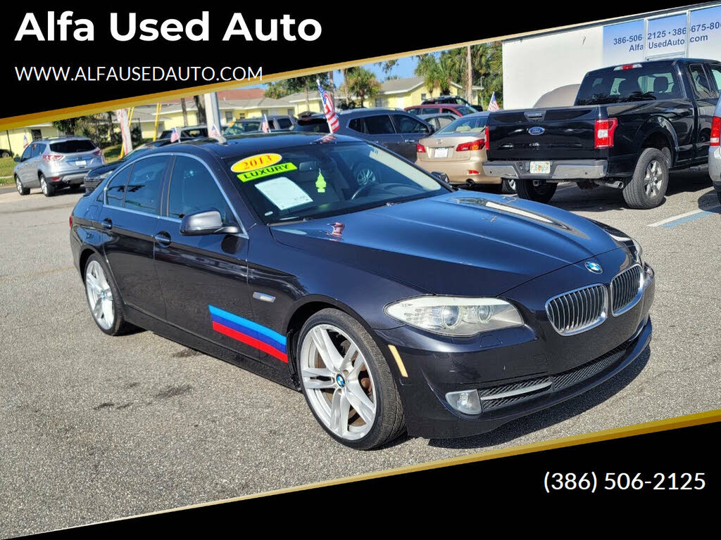 2013 BMW 5 Series 528i Sedan RWD