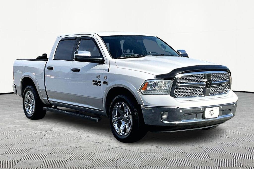 2014 RAM 1500 Laramie Crew Cab 4WD