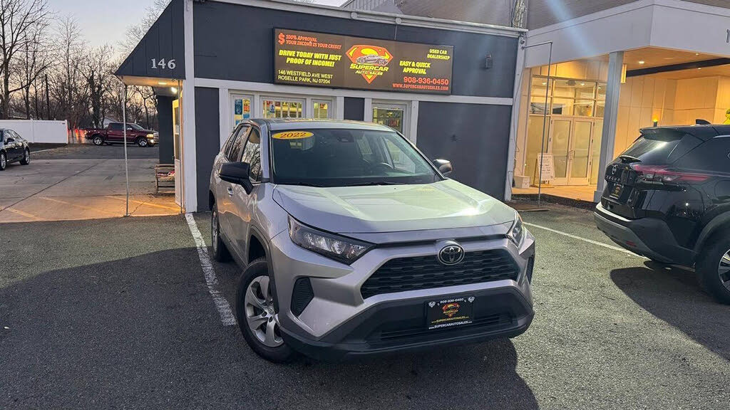 2022 Toyota RAV4 LE AWD