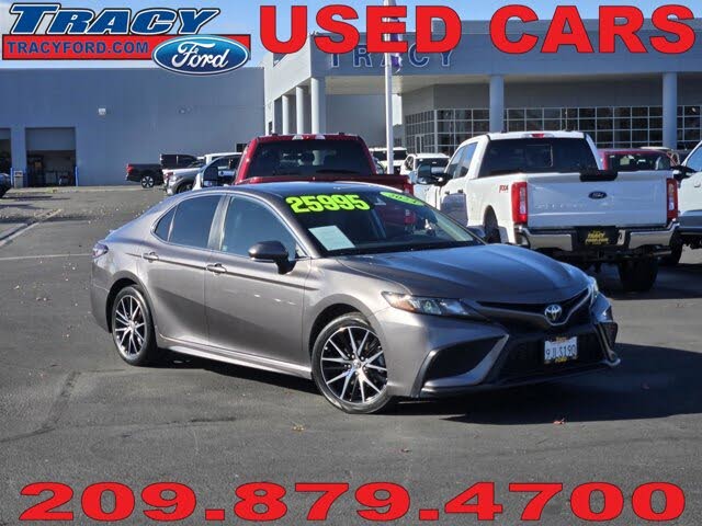 2024 Toyota Camry SE FWD