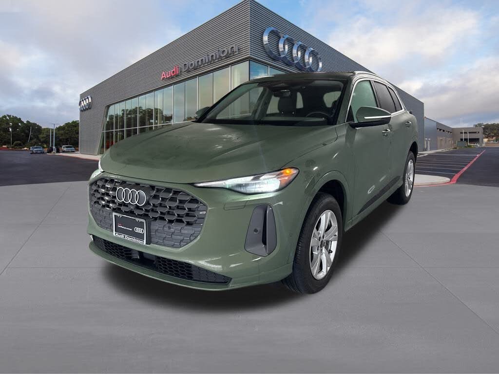 2025 Audi Q5 quattro Premium 40 TFSI